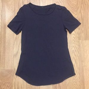 Lululemon tee